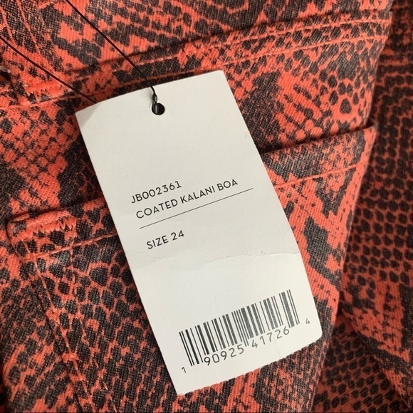 J Brand Selena Mid-Rise Crop Boot Jeans Coated Kalani Boa Pink - Picture 11 of 13